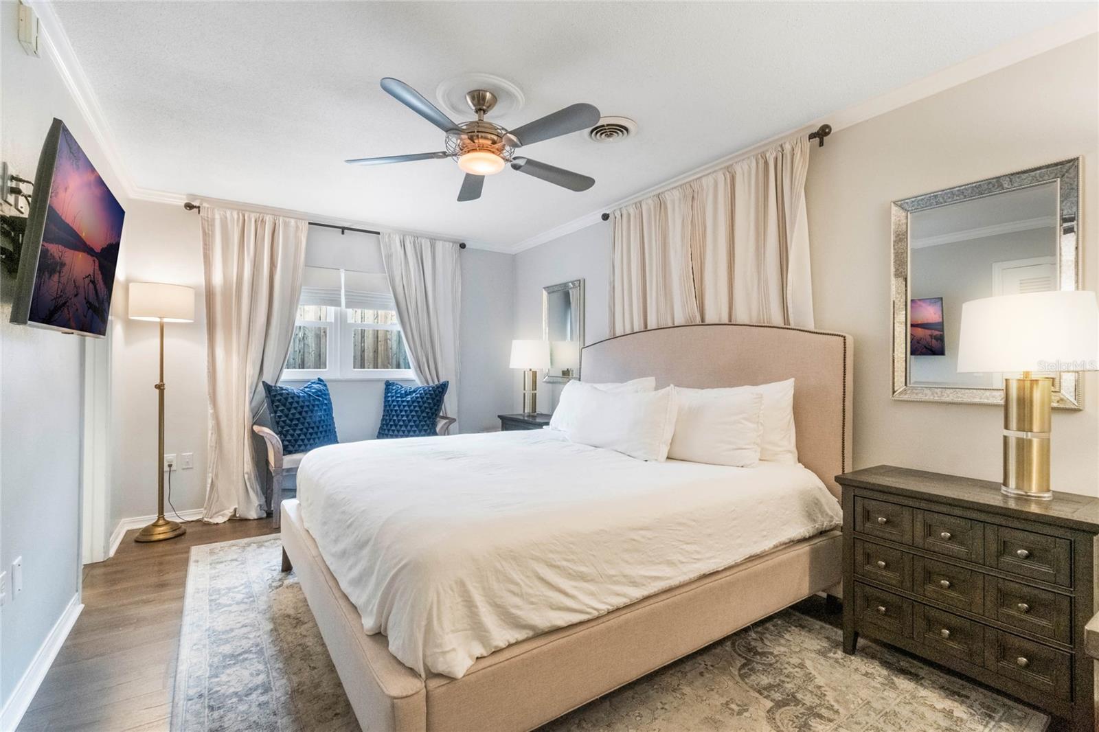512 E GORE ST, ORLANDO, FL, 32806