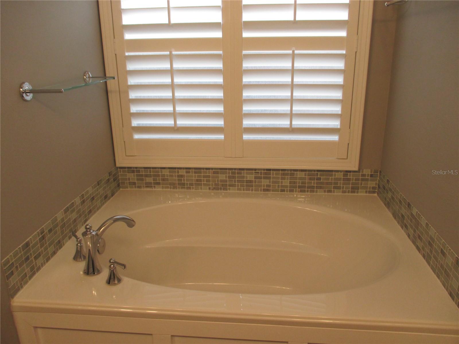 2303 MILLCREEK CT, VALRICO, FL, 33596