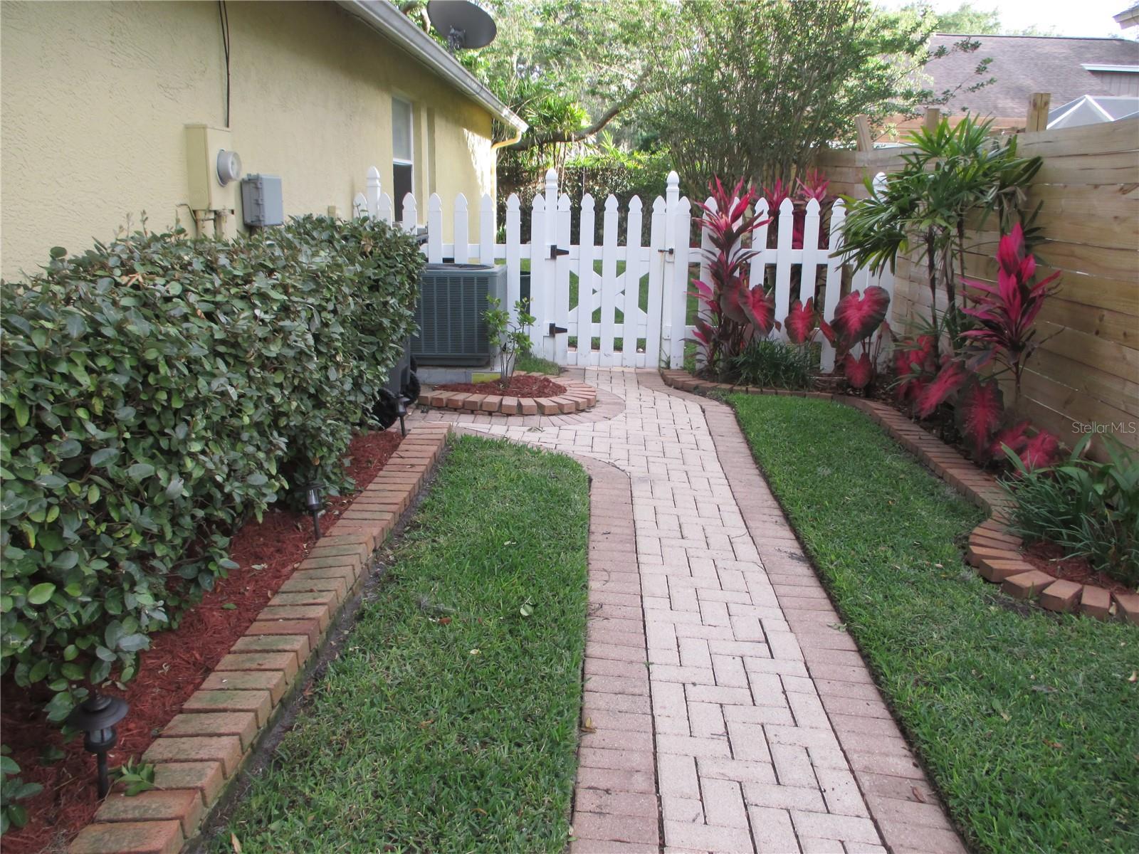 2303 MILLCREEK CT, VALRICO, FL, 33596