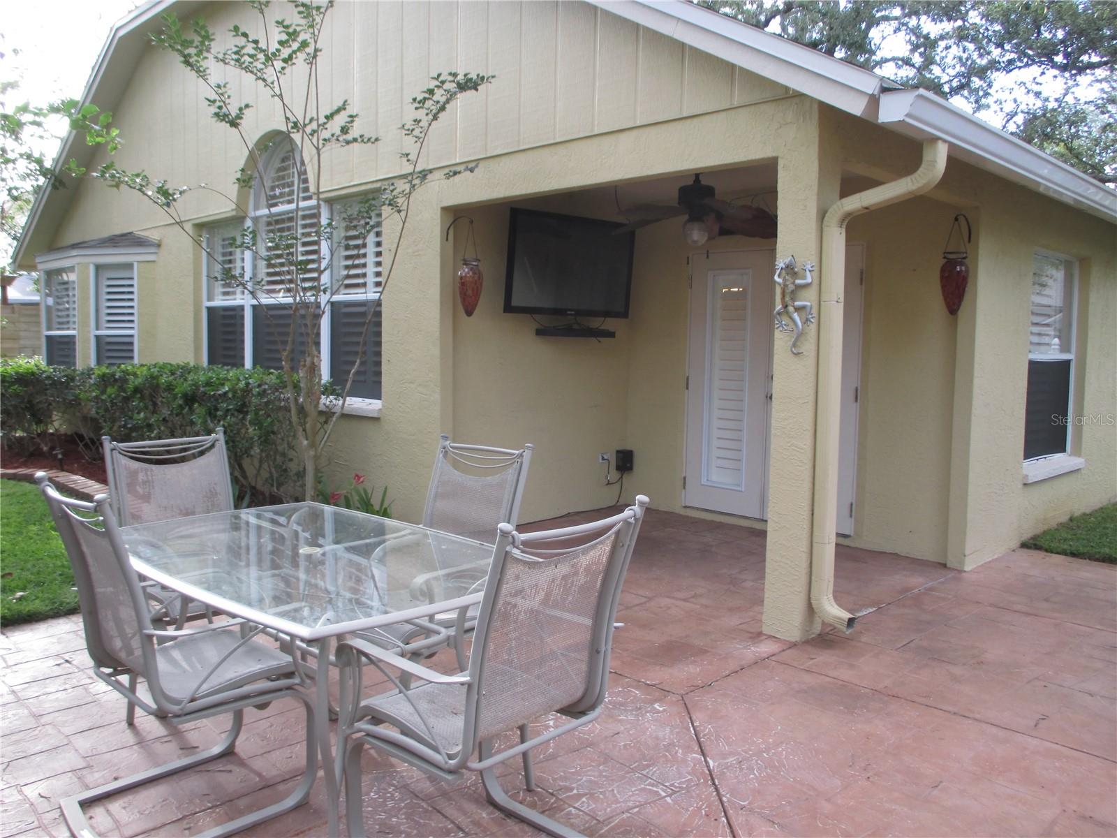 2303 MILLCREEK CT, VALRICO, FL, 33596
