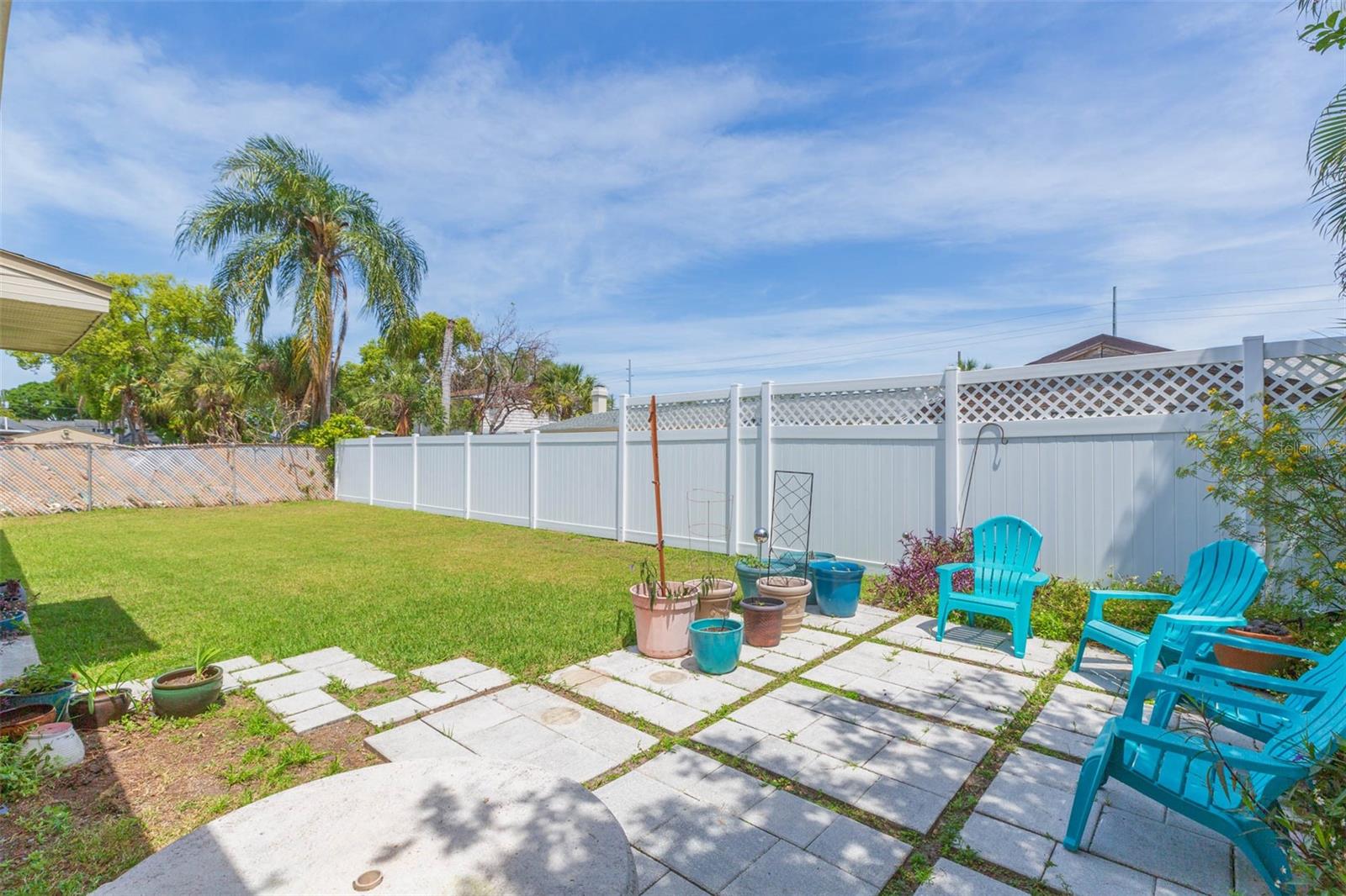 8310 ARCHWOOD CIR, TAMPA, FL, 33615