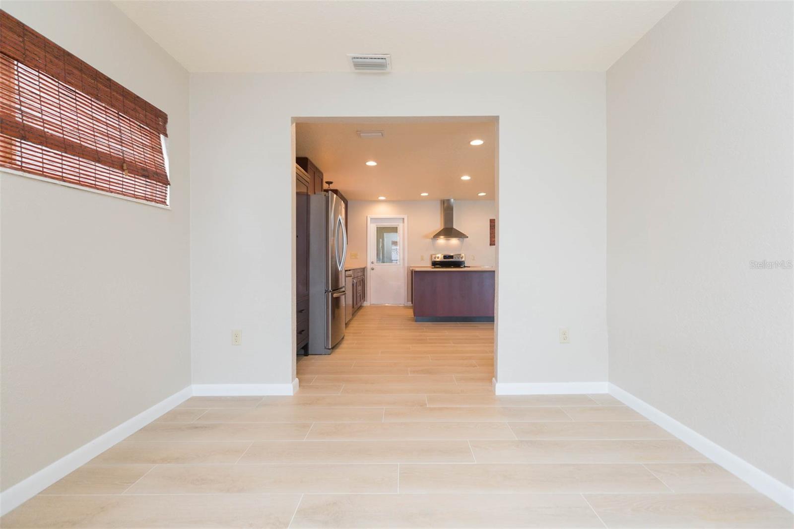 8310 ARCHWOOD CIR, TAMPA, FL, 33615