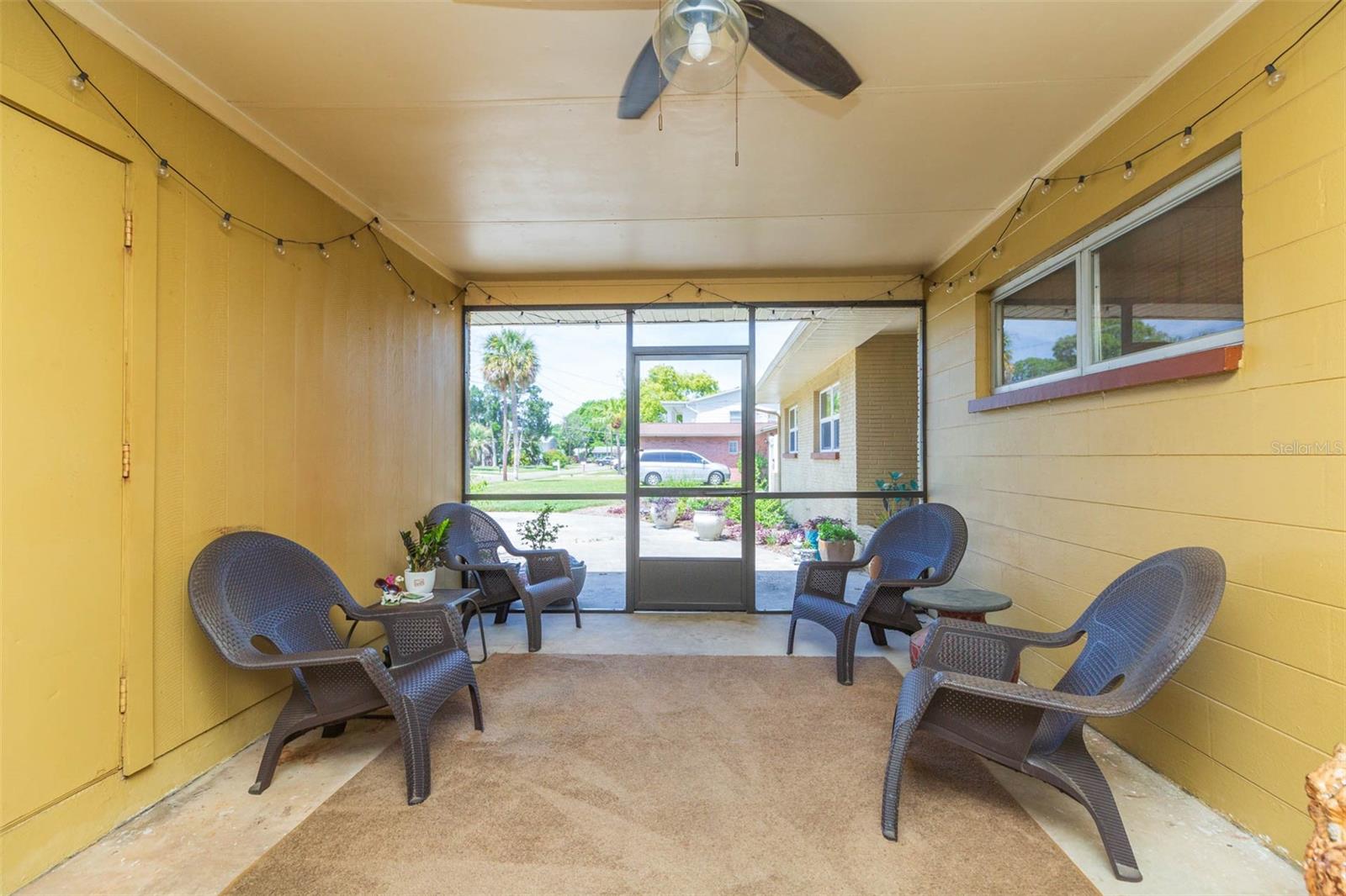 8310 ARCHWOOD CIR, TAMPA, FL, 33615