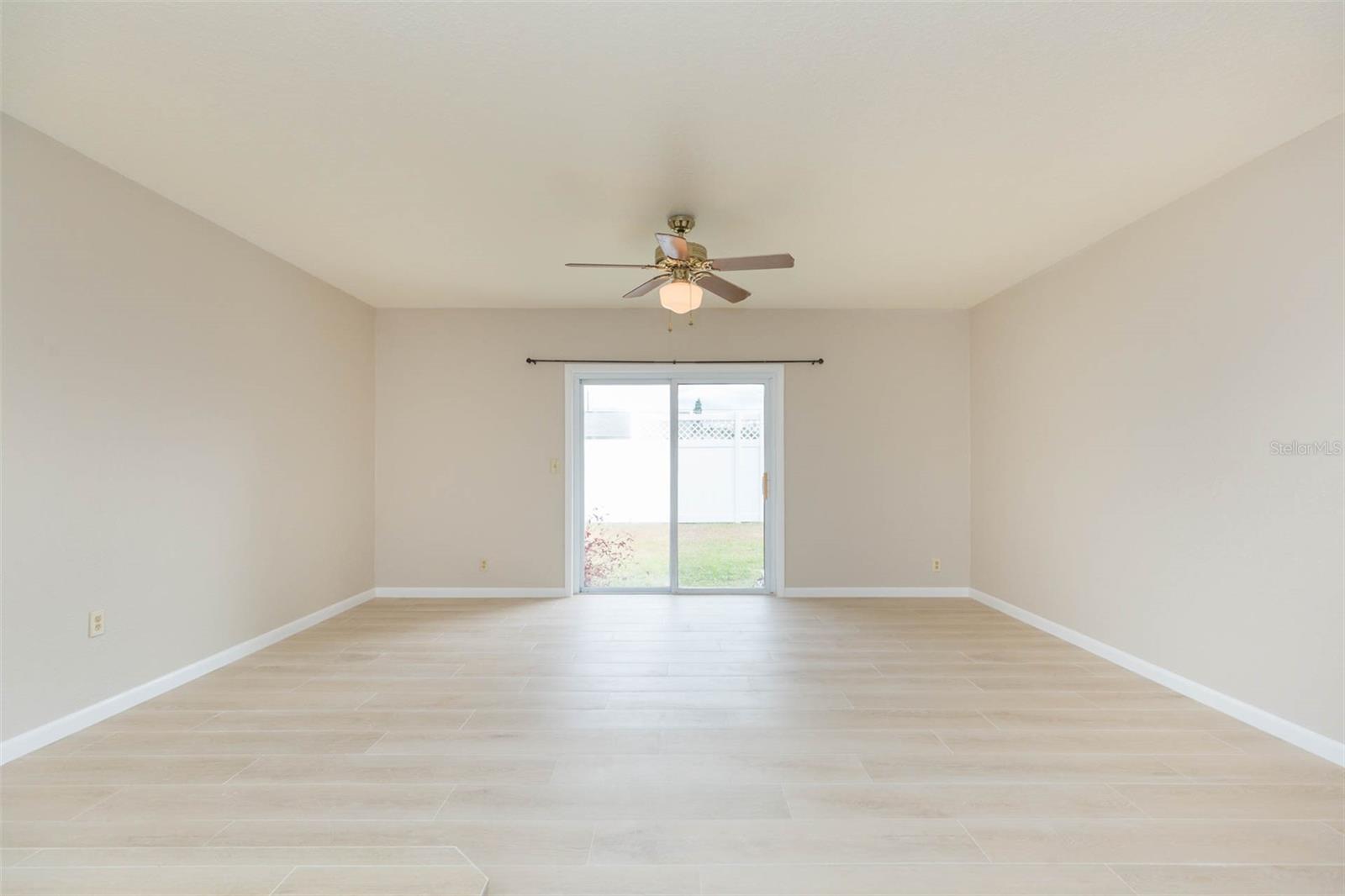 8310 ARCHWOOD CIR, TAMPA, FL, 33615