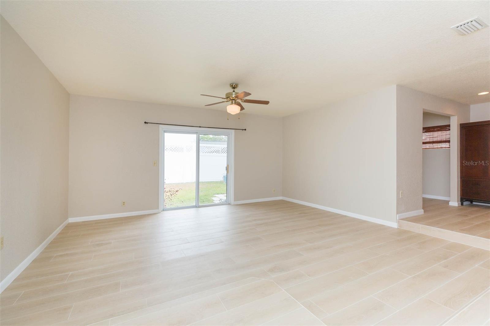8310 ARCHWOOD CIR, TAMPA, FL, 33615