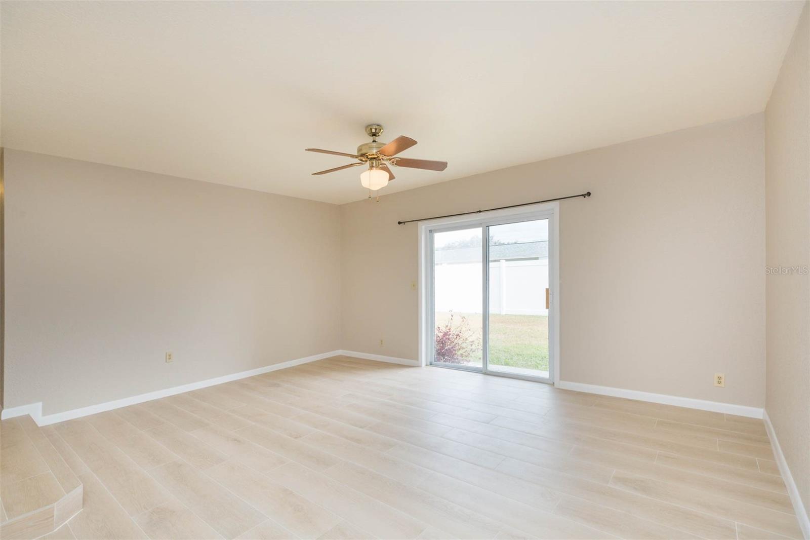 8310 ARCHWOOD CIR, TAMPA, FL, 33615