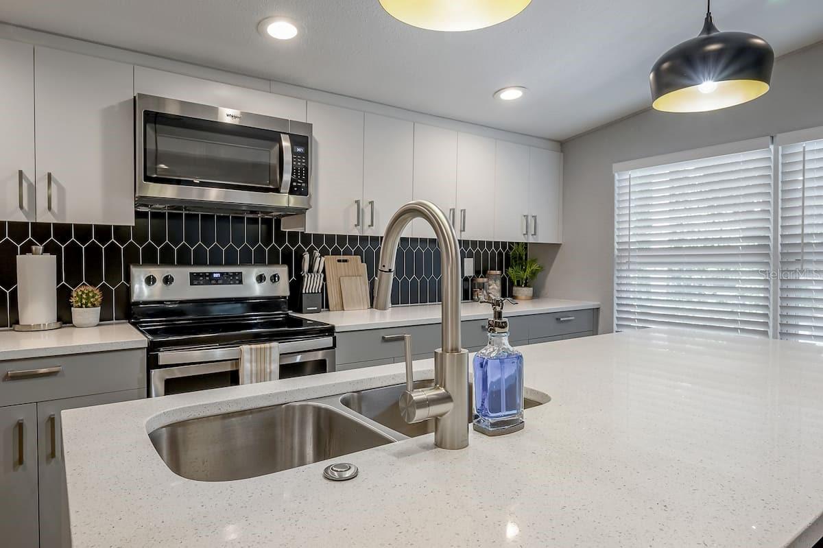 3510 N HIGHLAND AVE, TAMPA, FL, 33603