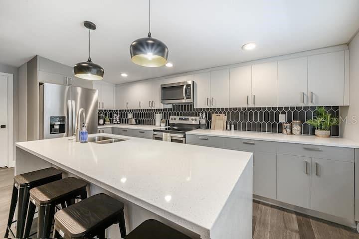 3510 N HIGHLAND AVE, TAMPA, FL, 33603