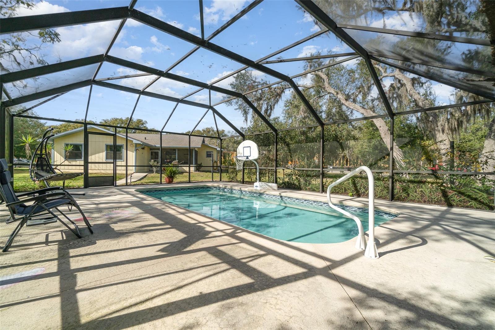 16036 3RD ST, UMATILLA, FL, 32784
