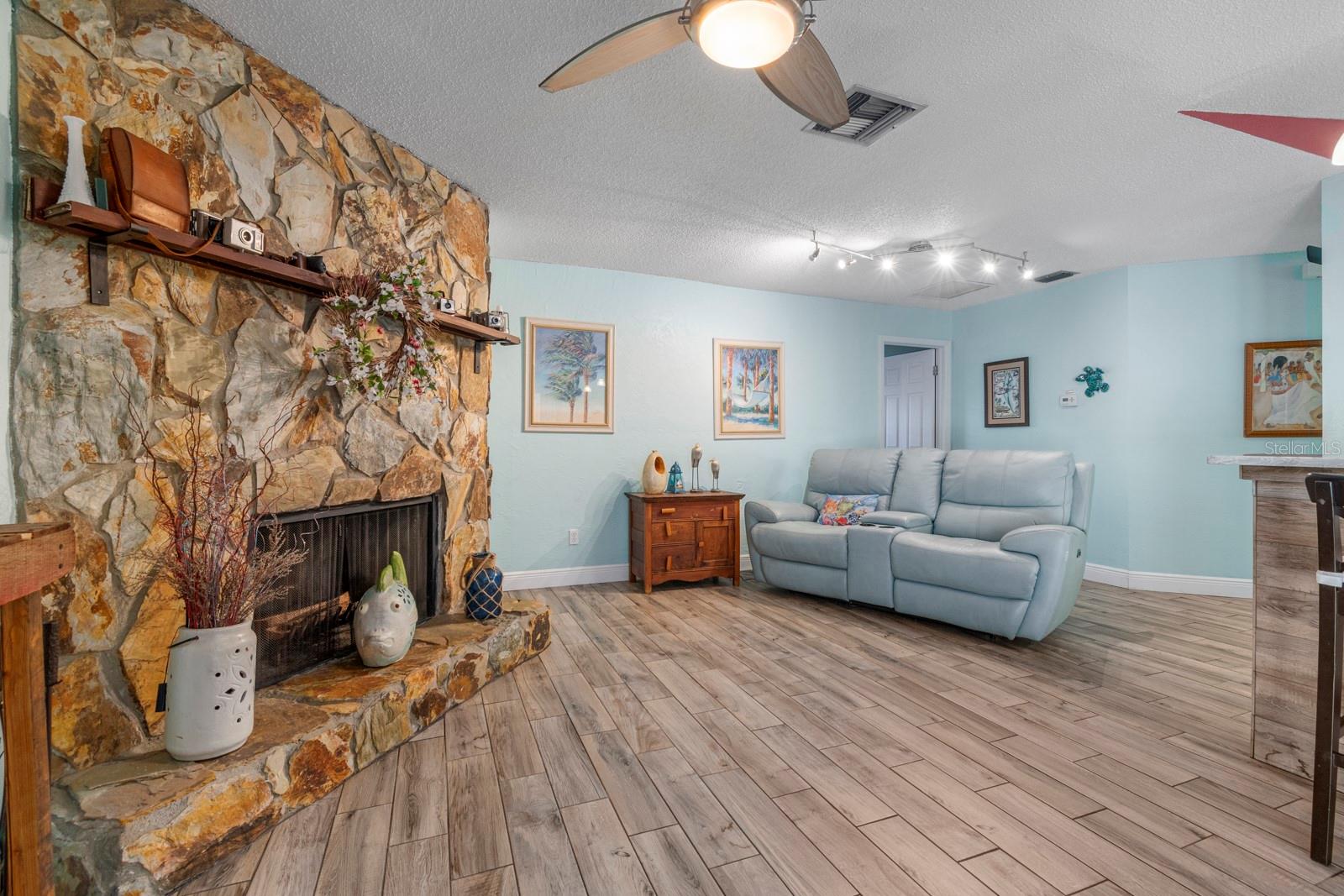 8460 PARKWOOD BLVD, SEMINOLE, FL, 33777