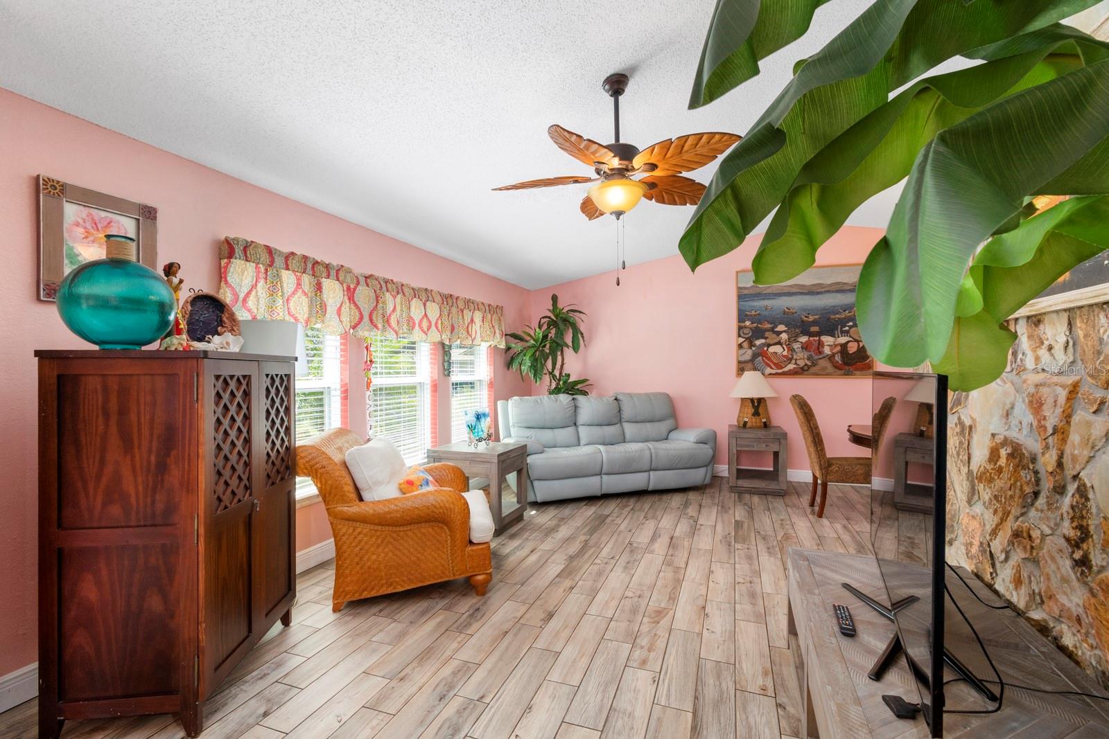 8460 PARKWOOD BLVD, SEMINOLE, FL, 33777