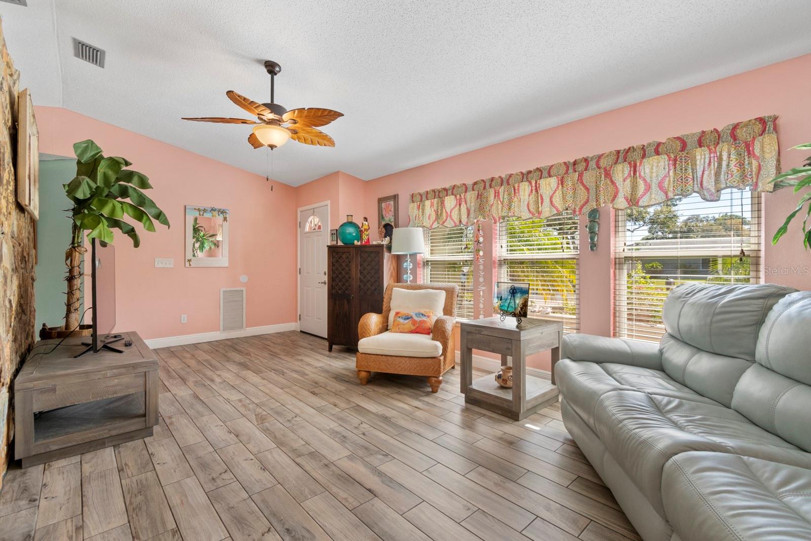8460 PARKWOOD BLVD, SEMINOLE, FL, 33777