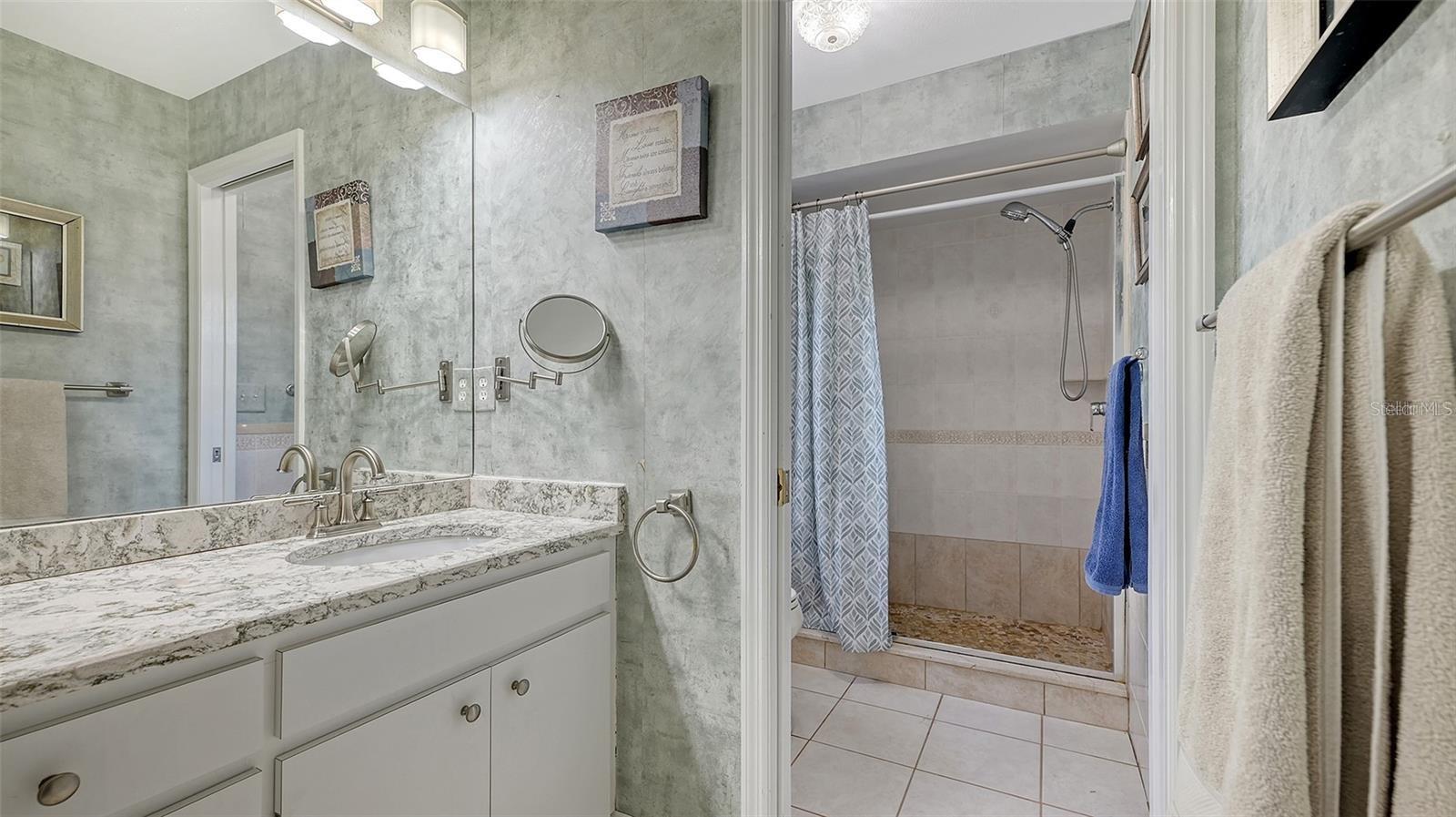 4762 MEREDITH LN, SARASOTA, FL, 34241