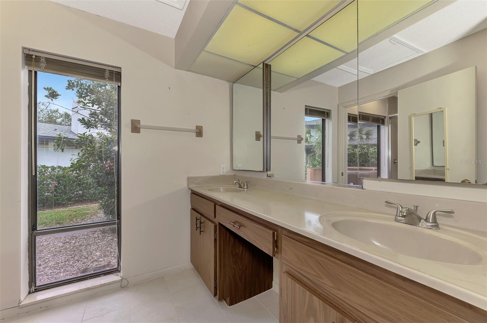 3726 BENEVA OAKS BLVD, SARASOTA, FL, 34238