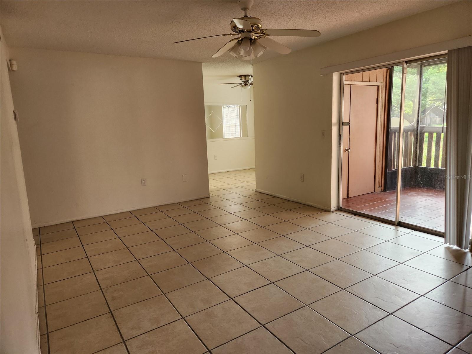 9001 WESTCHESTER CIR #1, TAMPA, FL, 33604