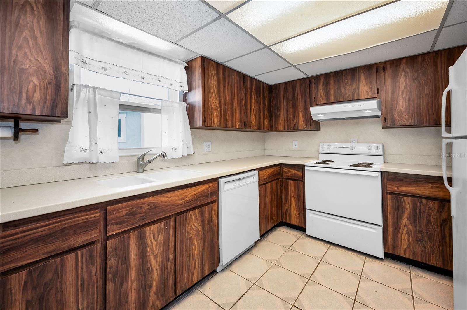 8001 70TH ST N, PINELLAS PARK, FL, 33781