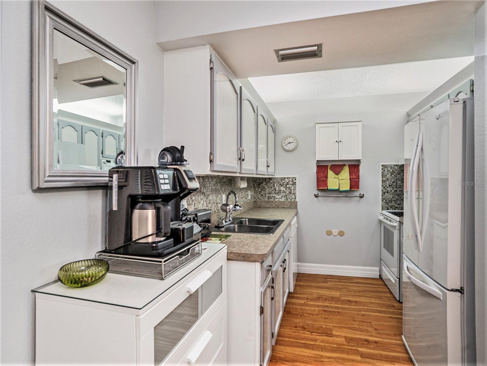4801 AIRPORT RD #204, ZEPHYRHILLS, FL, 33542