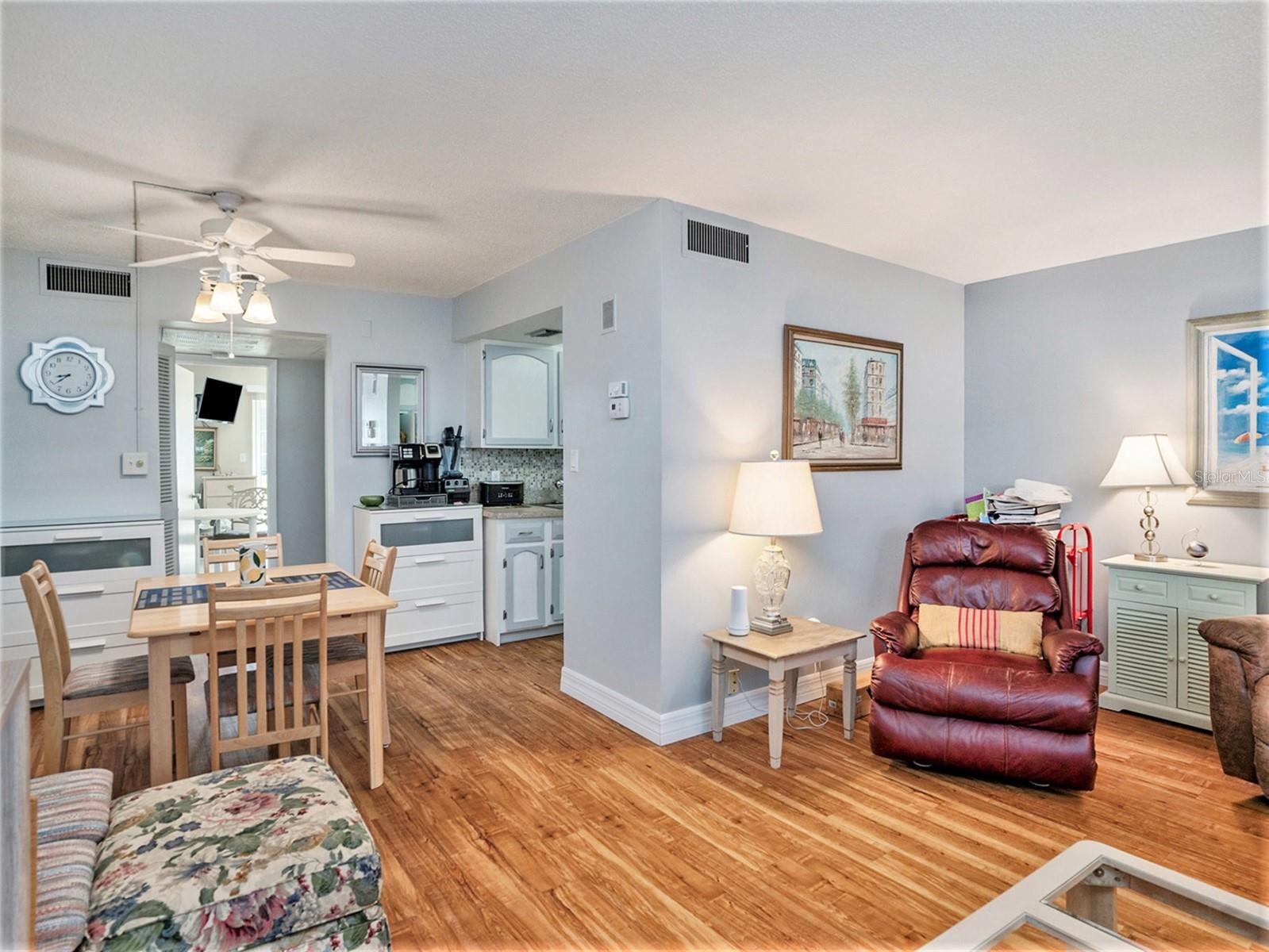 4801 AIRPORT RD #204, ZEPHYRHILLS, FL, 33542