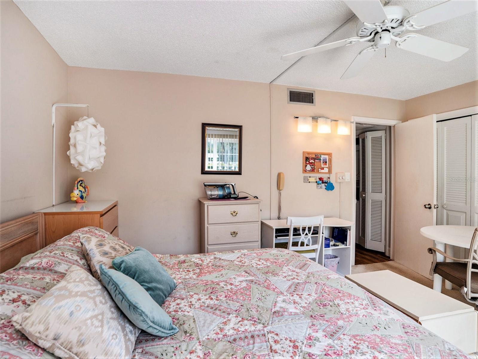 4801 AIRPORT RD #204, ZEPHYRHILLS, FL, 33542