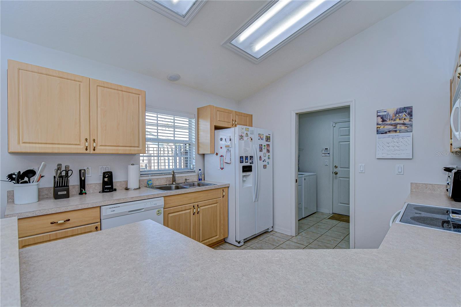 6932 OAKCREST WAY, ZEPHYRHILLS, FL, 33542