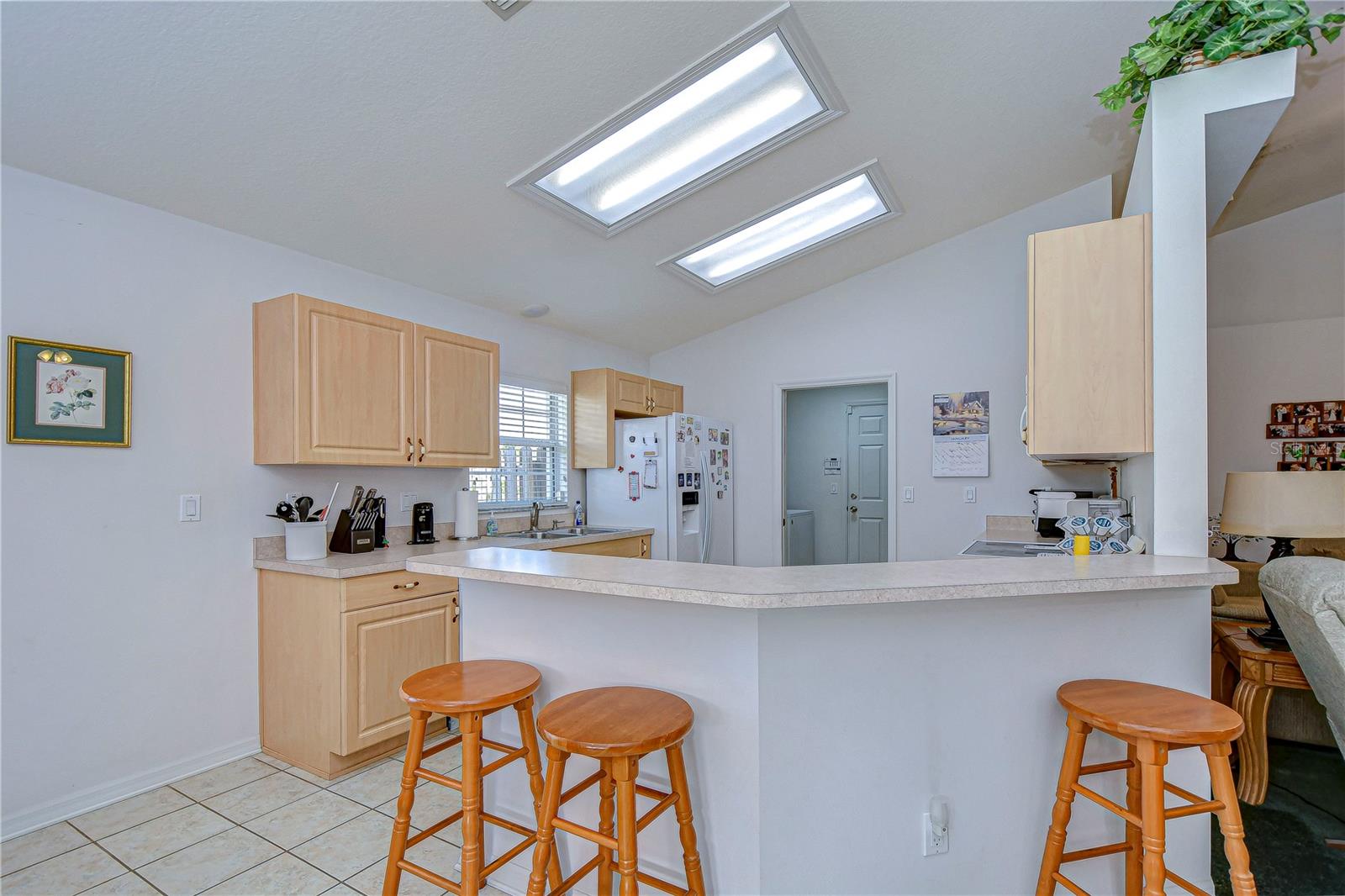 6932 OAKCREST WAY, ZEPHYRHILLS, FL, 33542