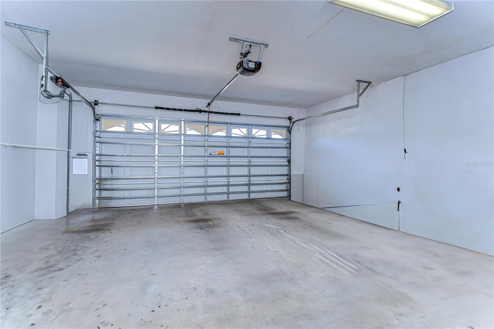 6932 OAKCREST WAY, ZEPHYRHILLS, FL, 33542