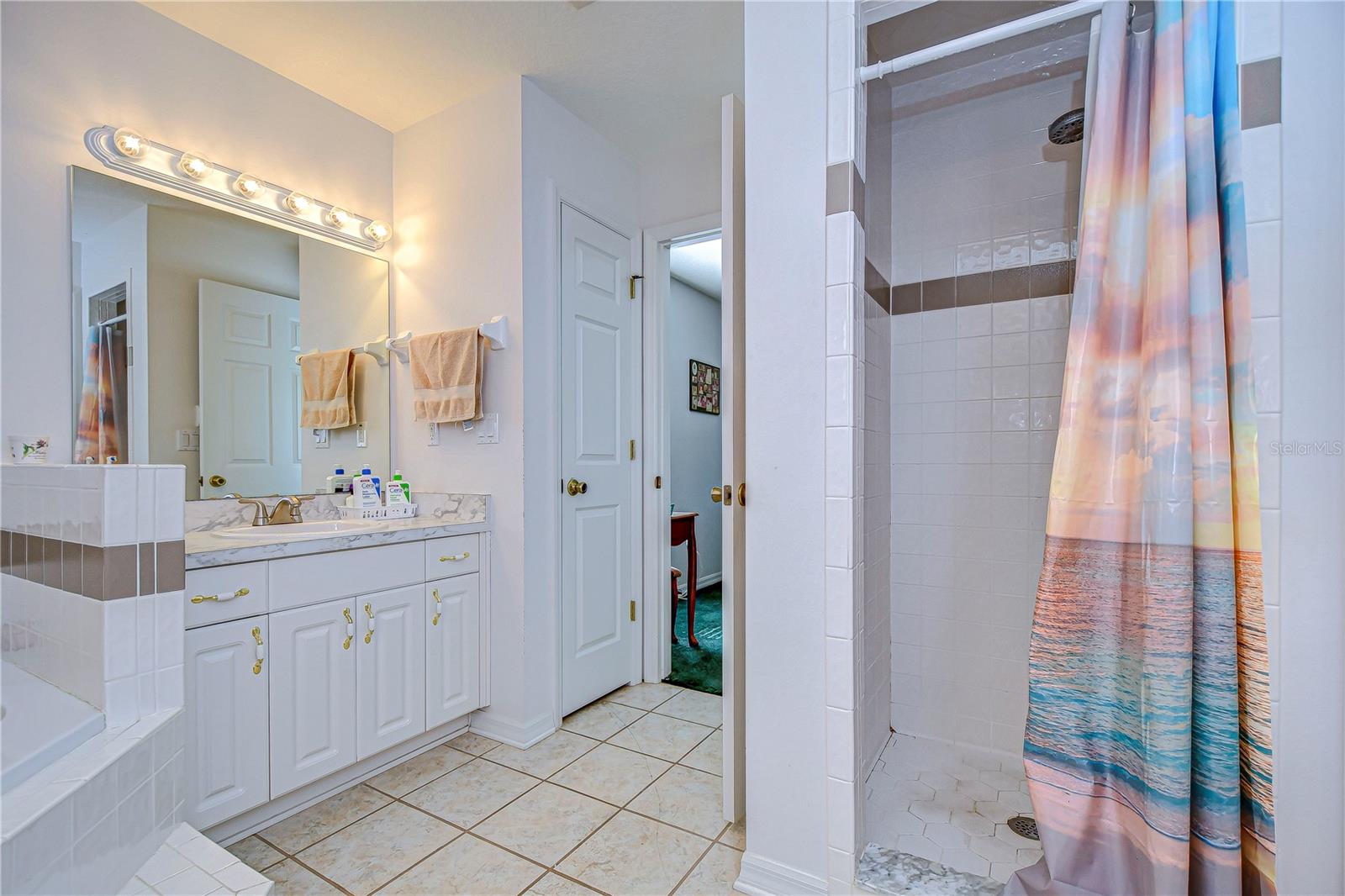 6932 OAKCREST WAY, ZEPHYRHILLS, FL, 33542