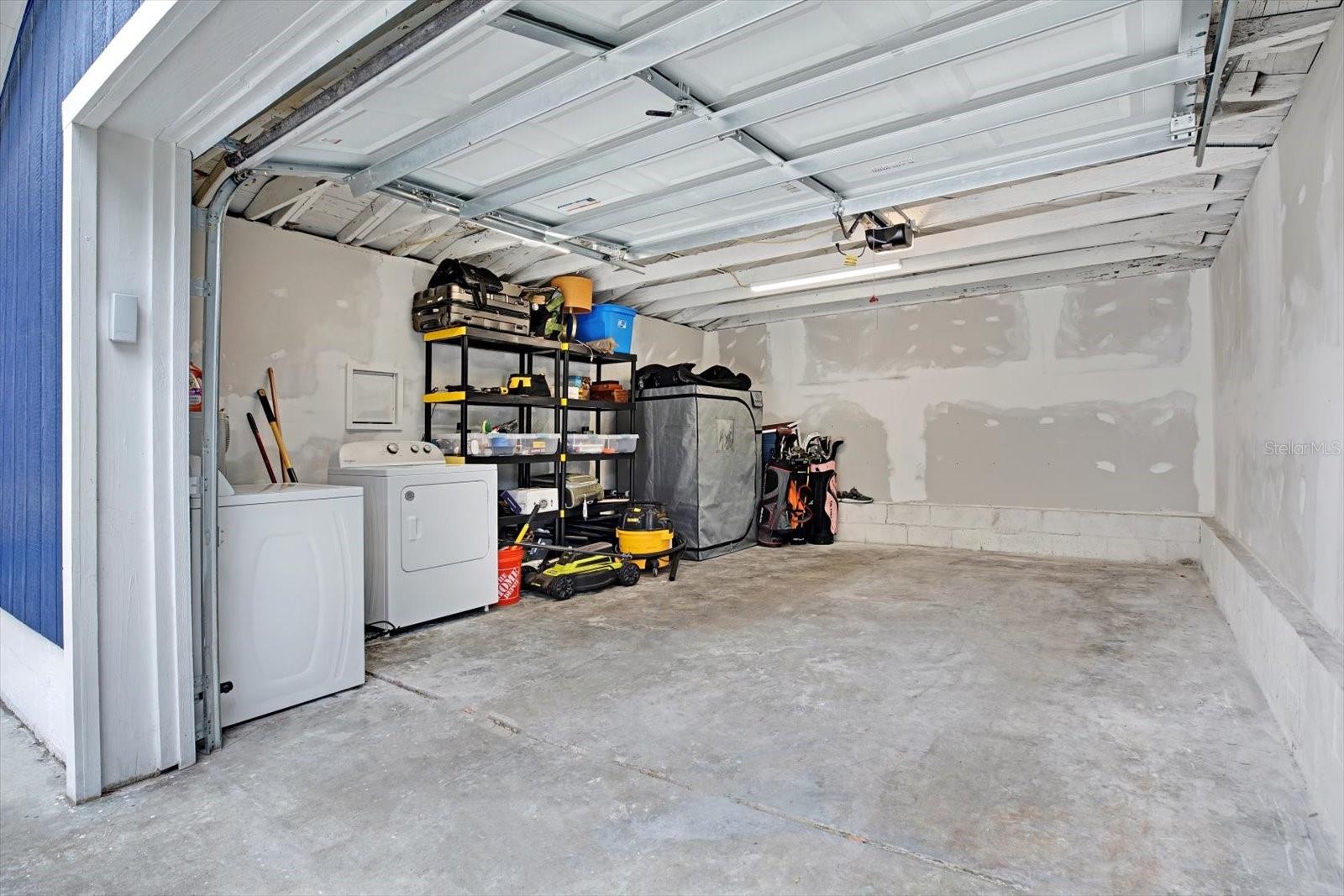 207 E SELMA AVE, TAMPA, FL, 33603