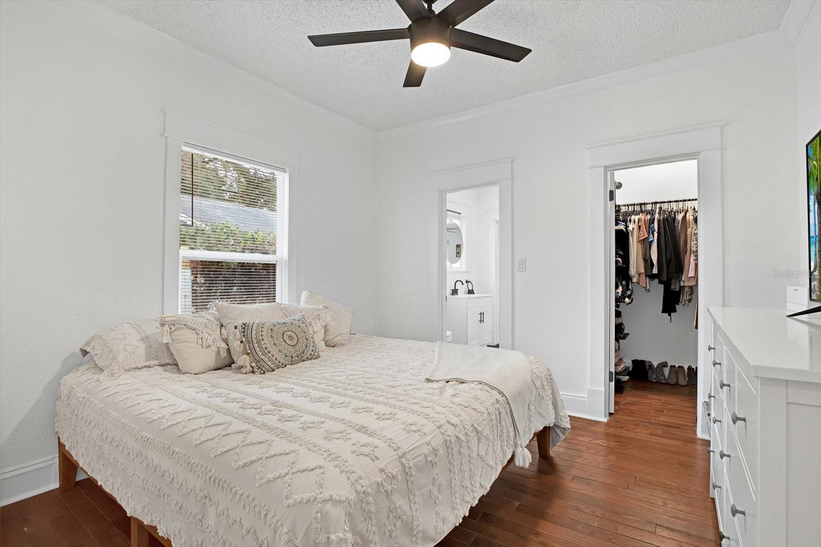 207 E SELMA AVE, TAMPA, FL, 33603