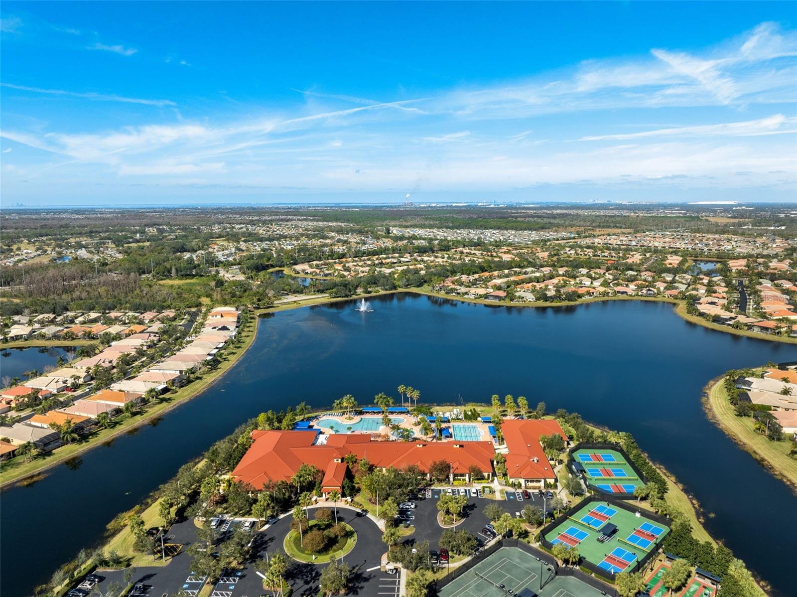 15707 CRYSTAL WATERS DR, WIMAUMA, FL, 33598
