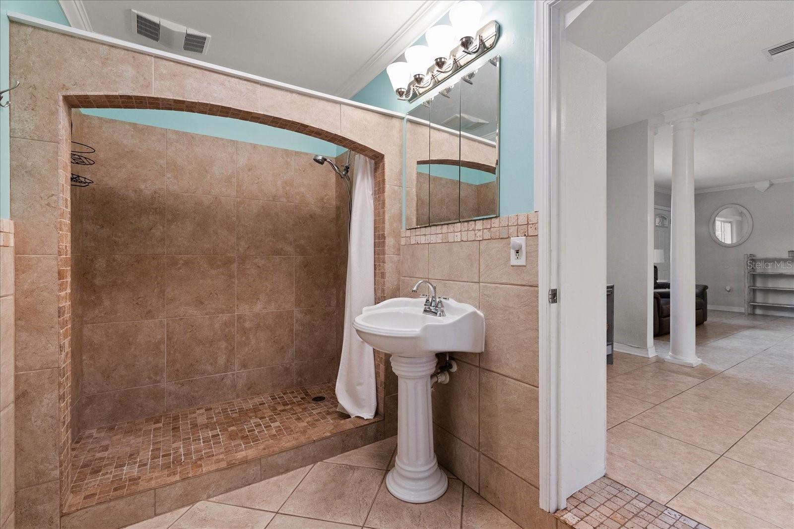 1530 ROLLEN RD, CLEARWATER, FL, 33755
