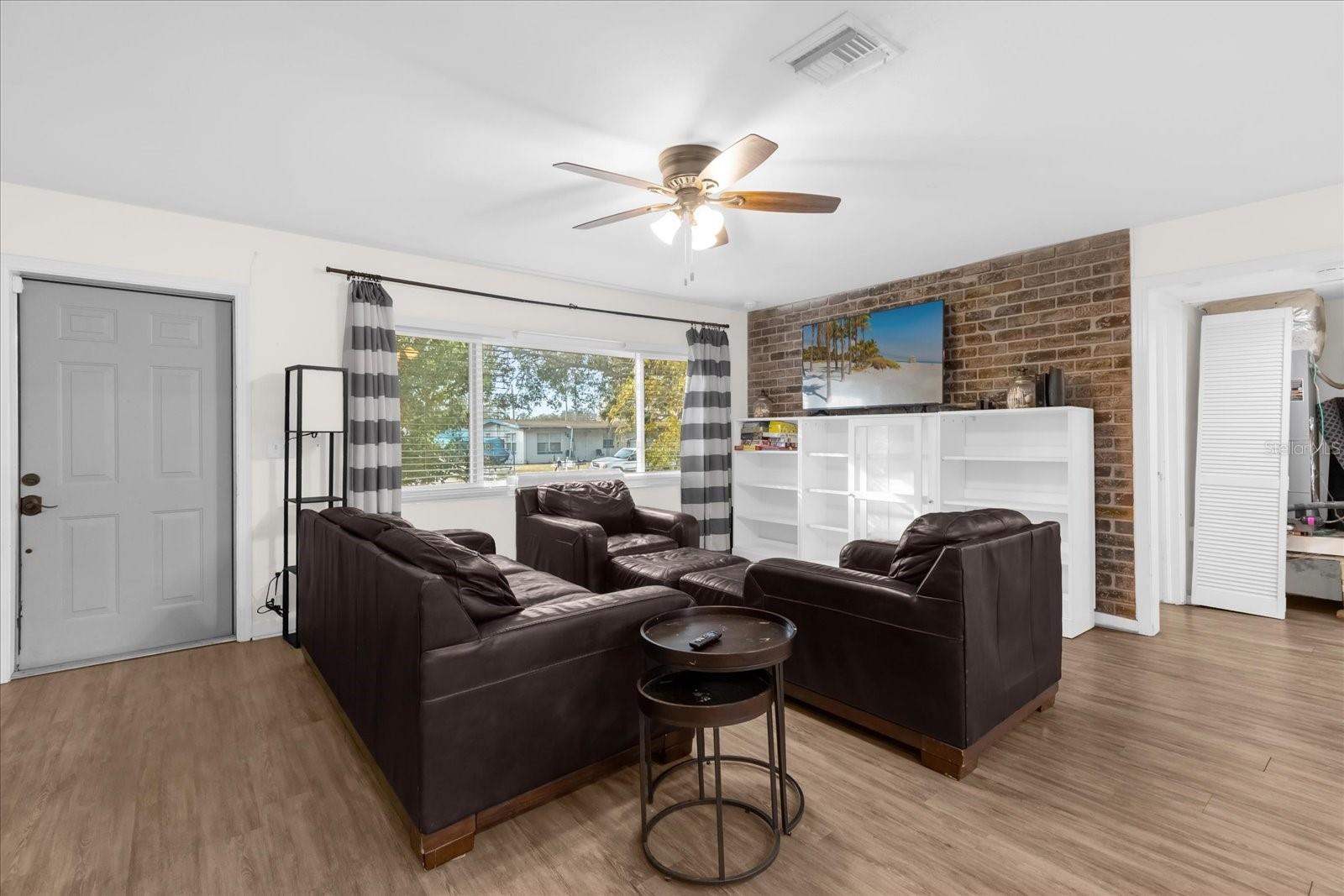 1621 S JEFFERSON AVE, CLEARWATER, FL, 33756