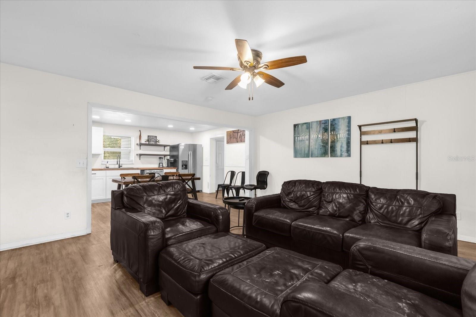 1621 S JEFFERSON AVE, CLEARWATER, FL, 33756
