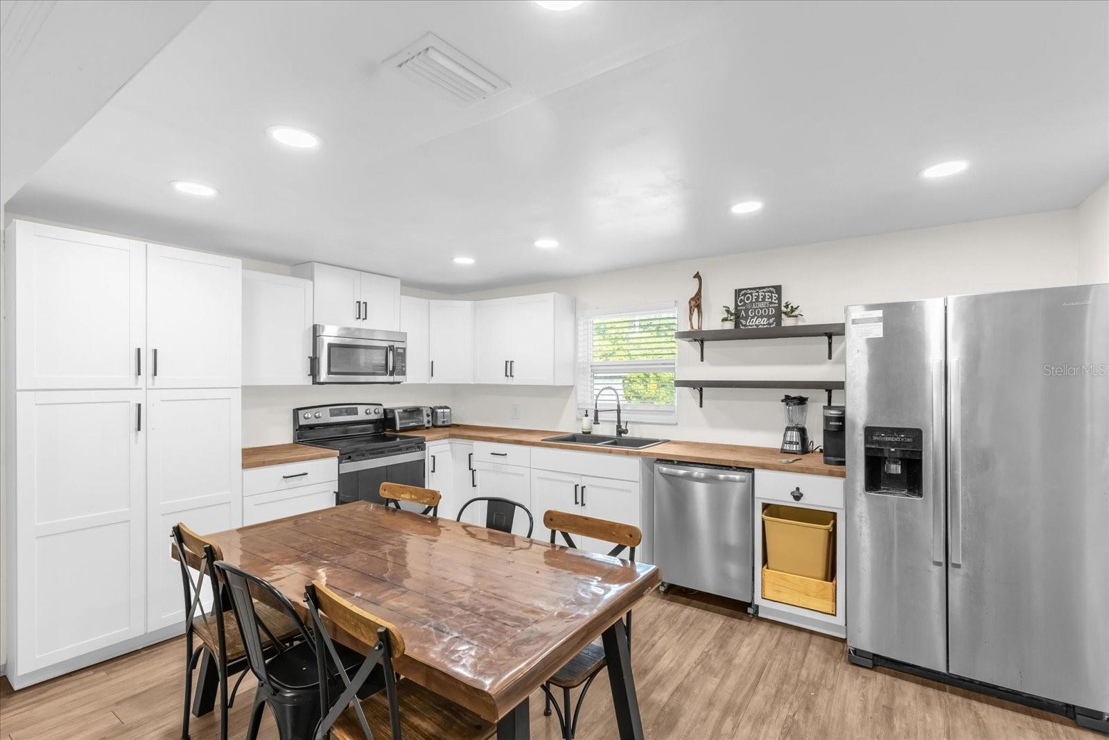 1621 S JEFFERSON AVE, CLEARWATER, FL, 33756