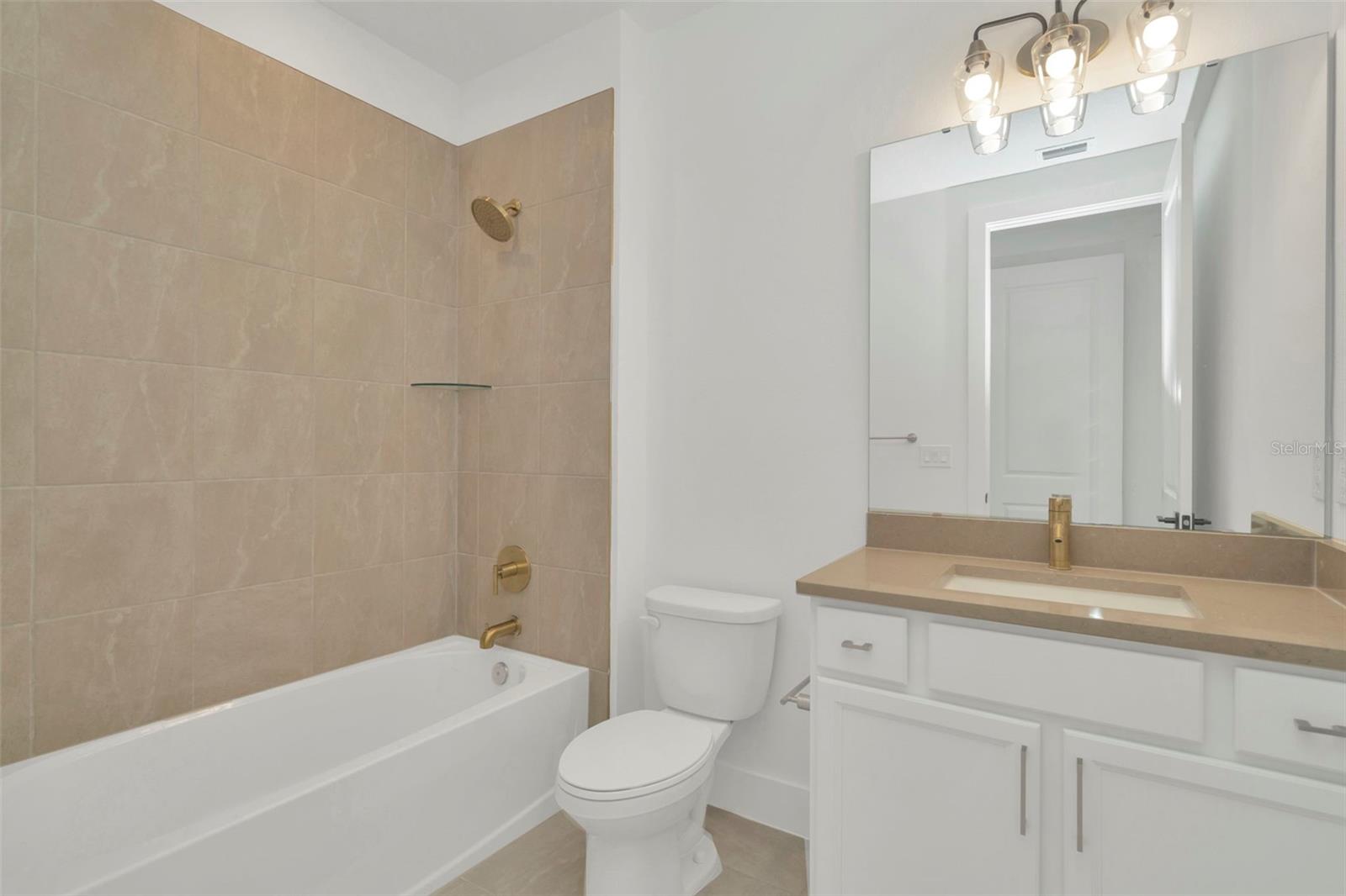 8421 GOLDEN BEACH CT, PARRISH, FL, 34219
