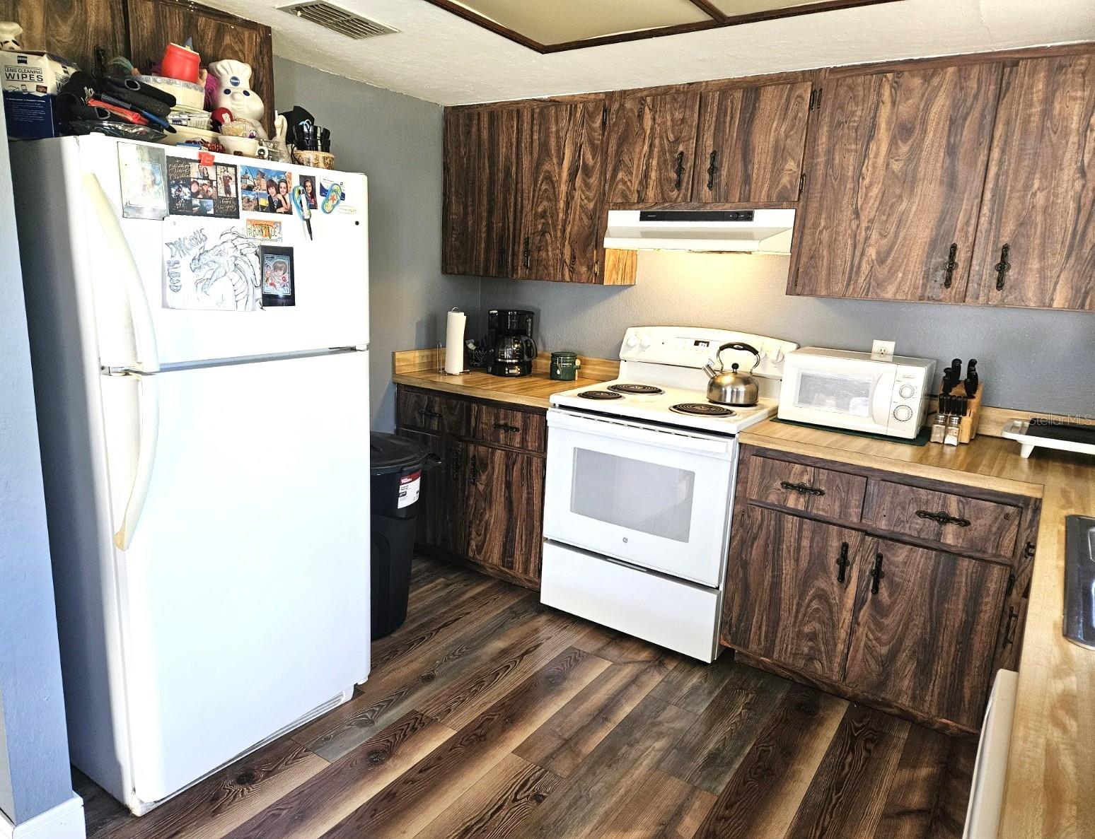 1174 VICTORIA AVE, PORT CHARLOTTE, FL, 33948