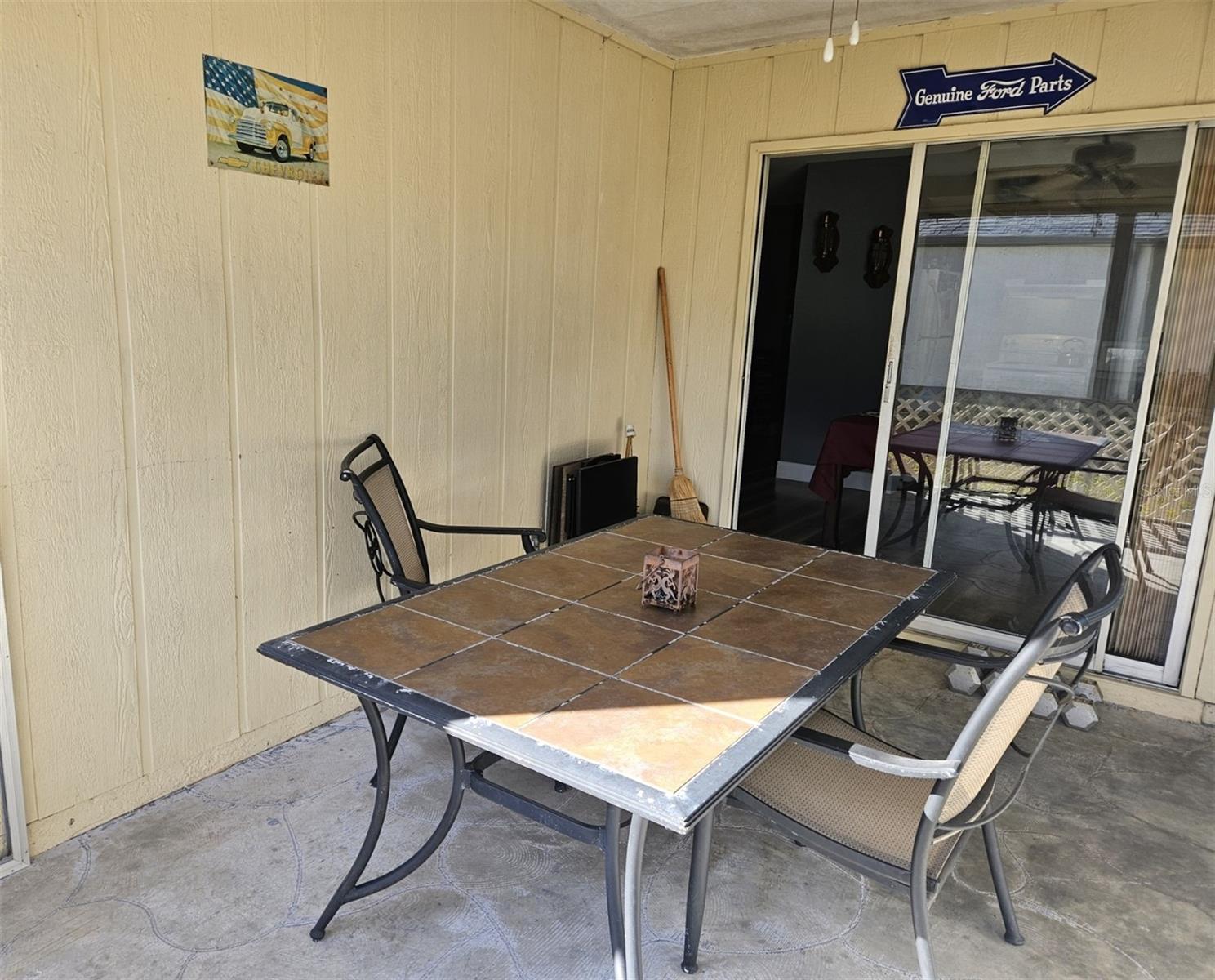 1174 VICTORIA AVE, PORT CHARLOTTE, FL, 33948