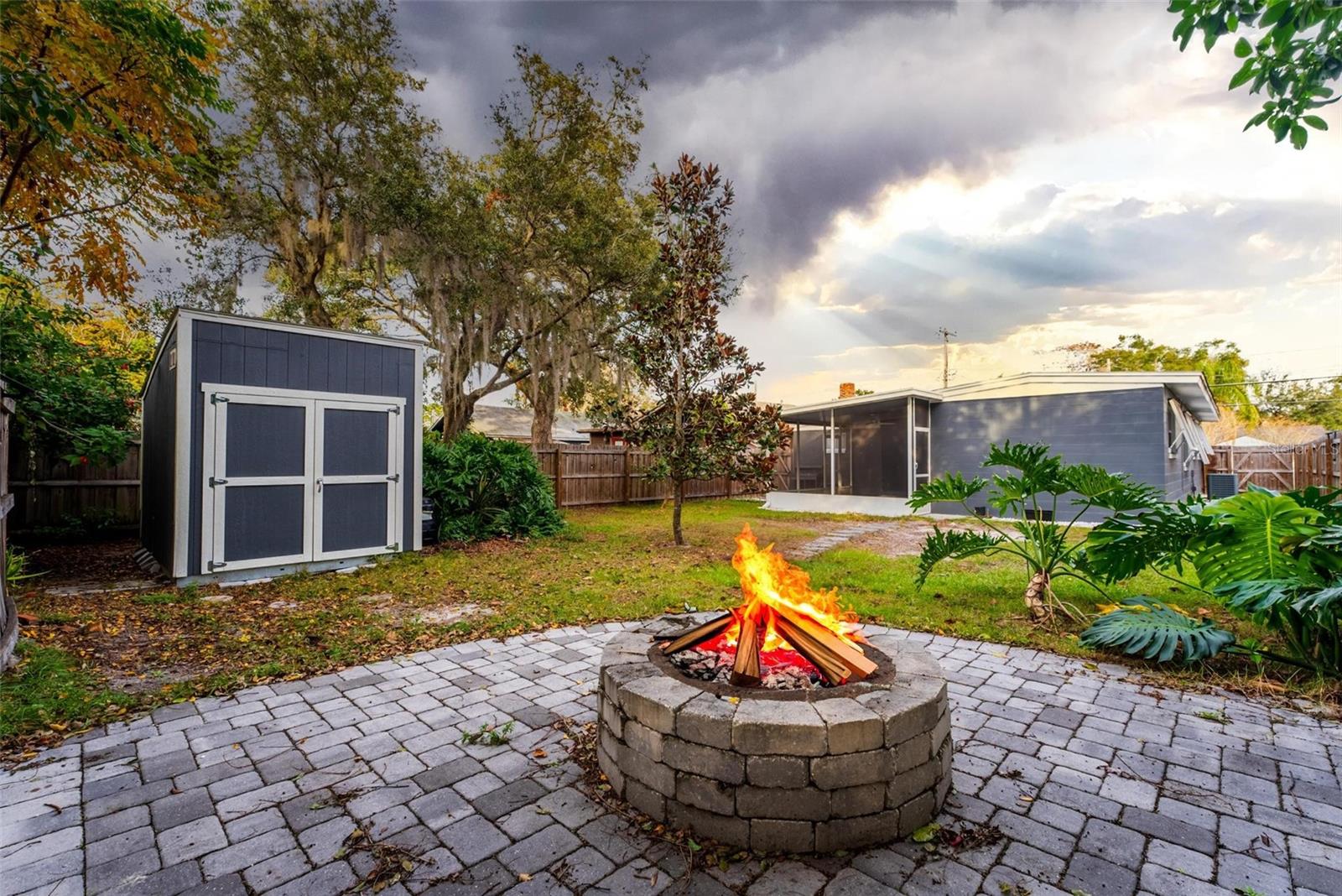 1012 N FERNCREEK AVE, ORLANDO, FL, 32803