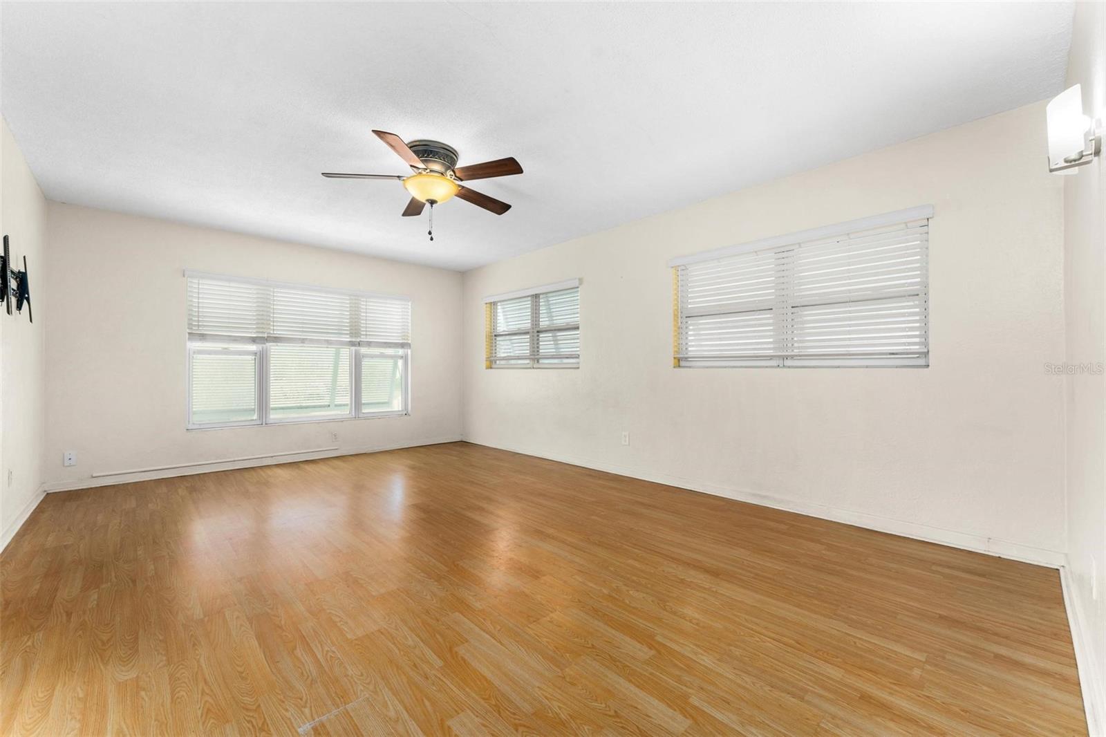 1012 N FERNCREEK AVE, ORLANDO, FL, 32803