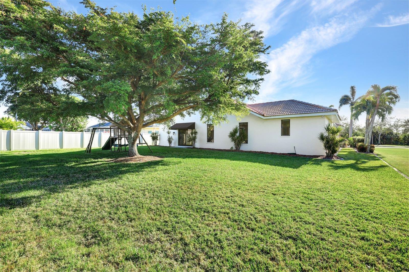 5707 ROSE GARDEN RD, CAPE CORAL, FL, 33914