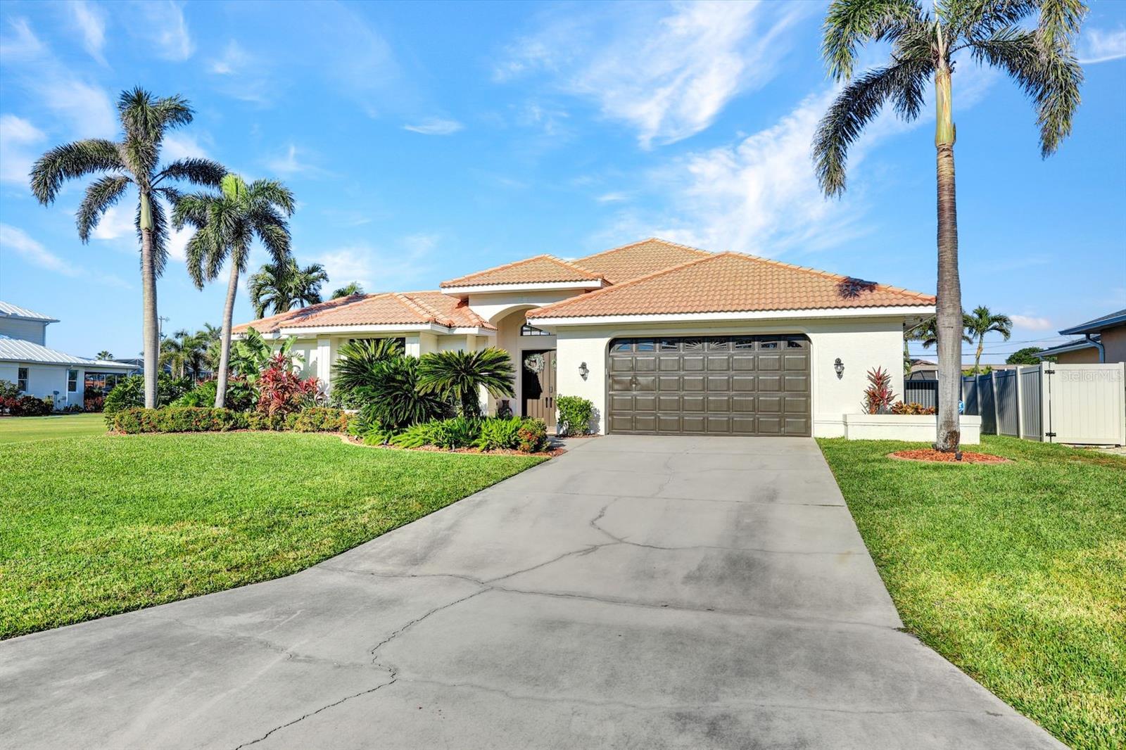 5707 ROSE GARDEN RD, CAPE CORAL, FL, 33914