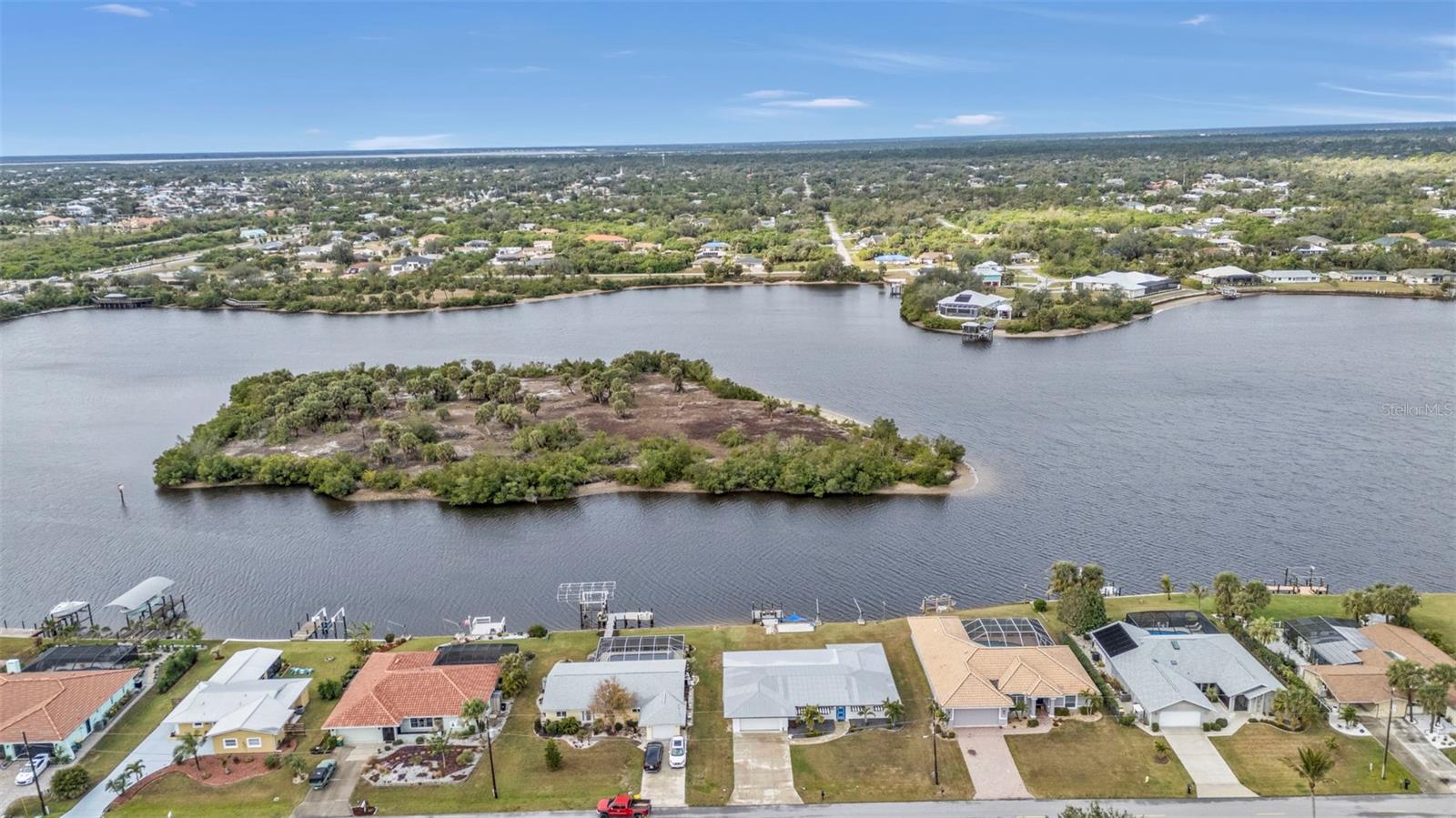 226 SPRING LAKE BLVD NW, PORT CHARLOTTE, FL, 33952