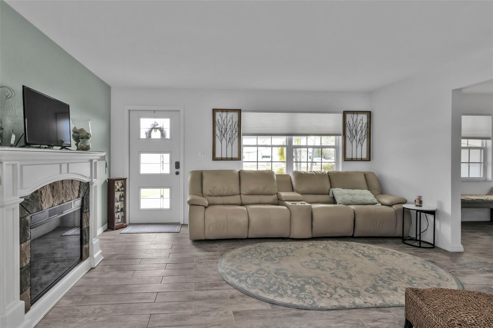 226 SPRING LAKE BLVD NW, PORT CHARLOTTE, FL, 33952