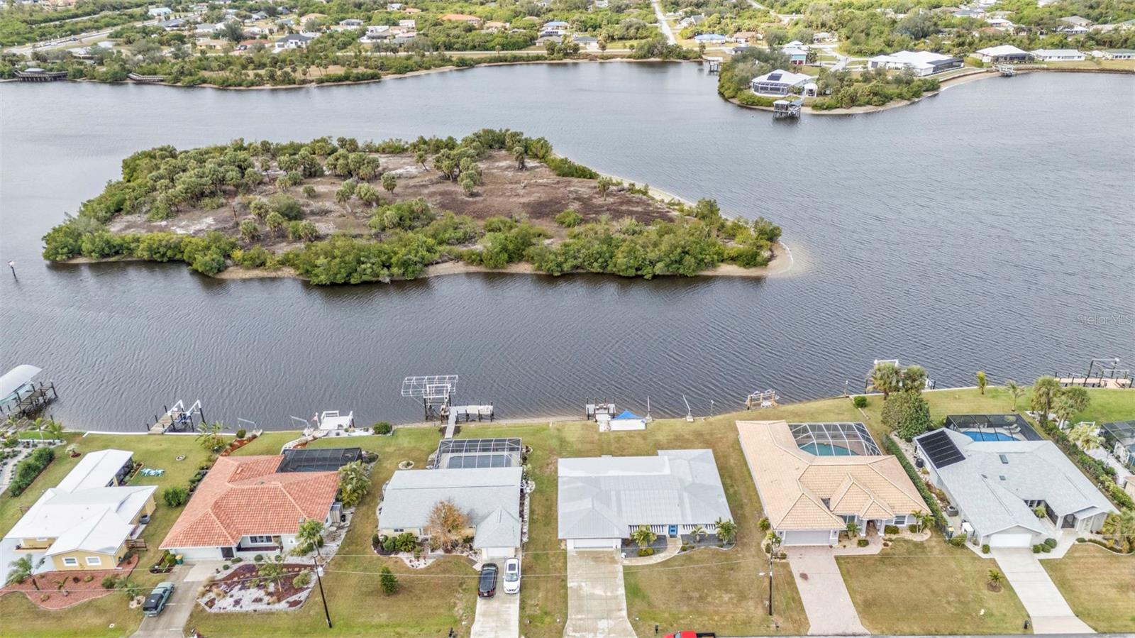 226 SPRING LAKE BLVD NW, PORT CHARLOTTE, FL, 33952