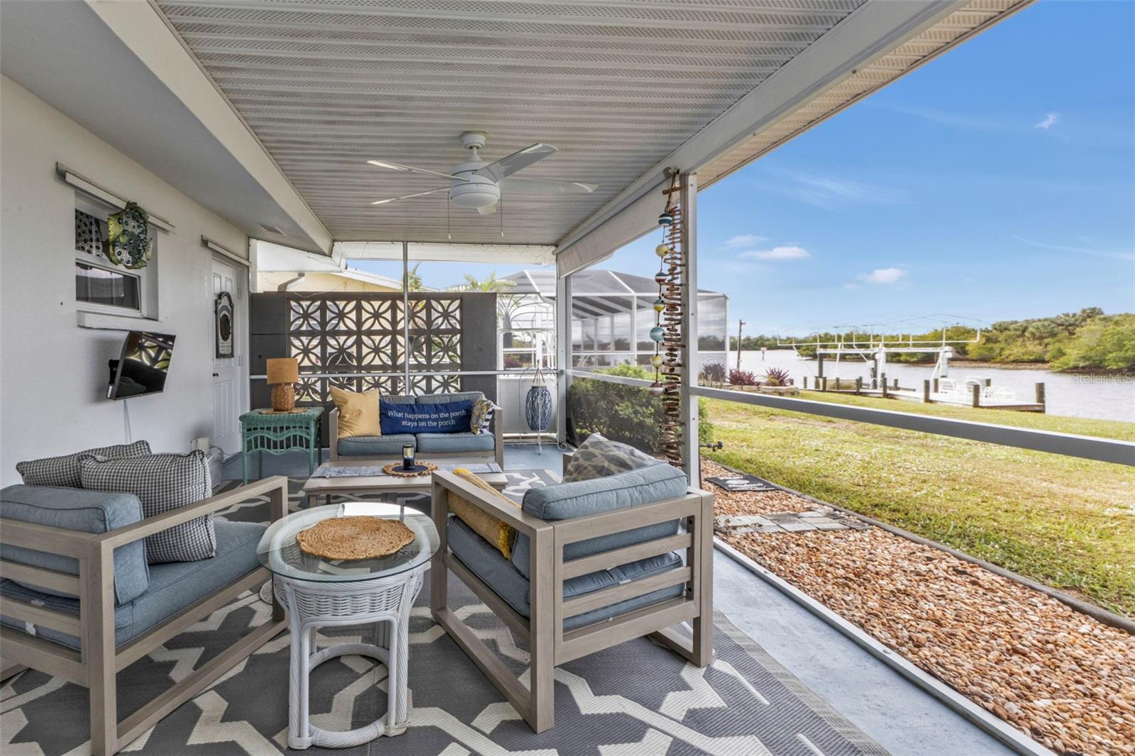 226 SPRING LAKE BLVD NW, PORT CHARLOTTE, FL, 33952