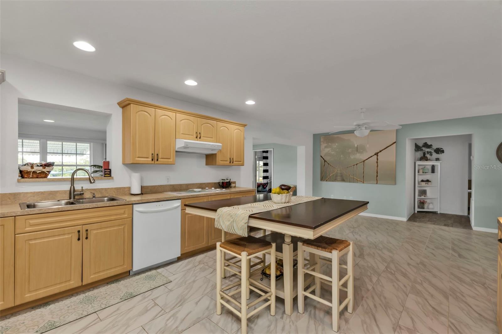 226 SPRING LAKE BLVD NW, PORT CHARLOTTE, FL, 33952