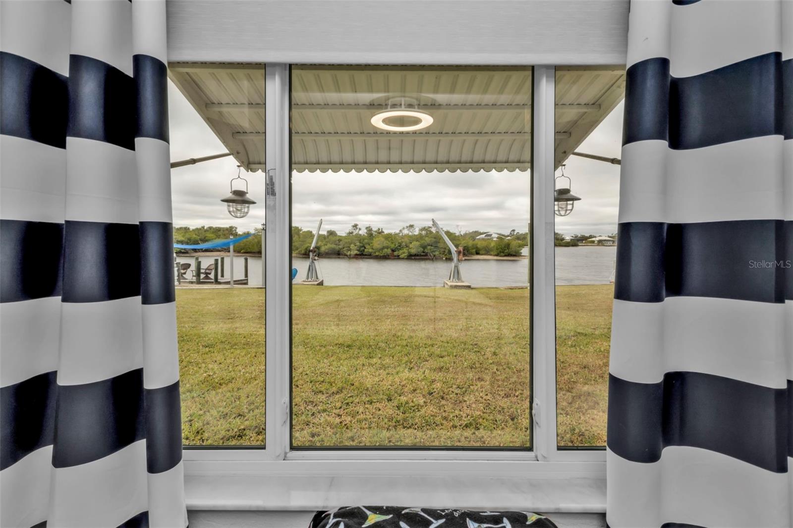 226 SPRING LAKE BLVD NW, PORT CHARLOTTE, FL, 33952