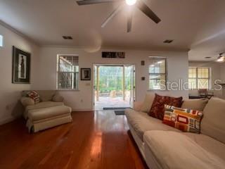 4200 JOSLYN LN, LADY LAKE, FL, 32159