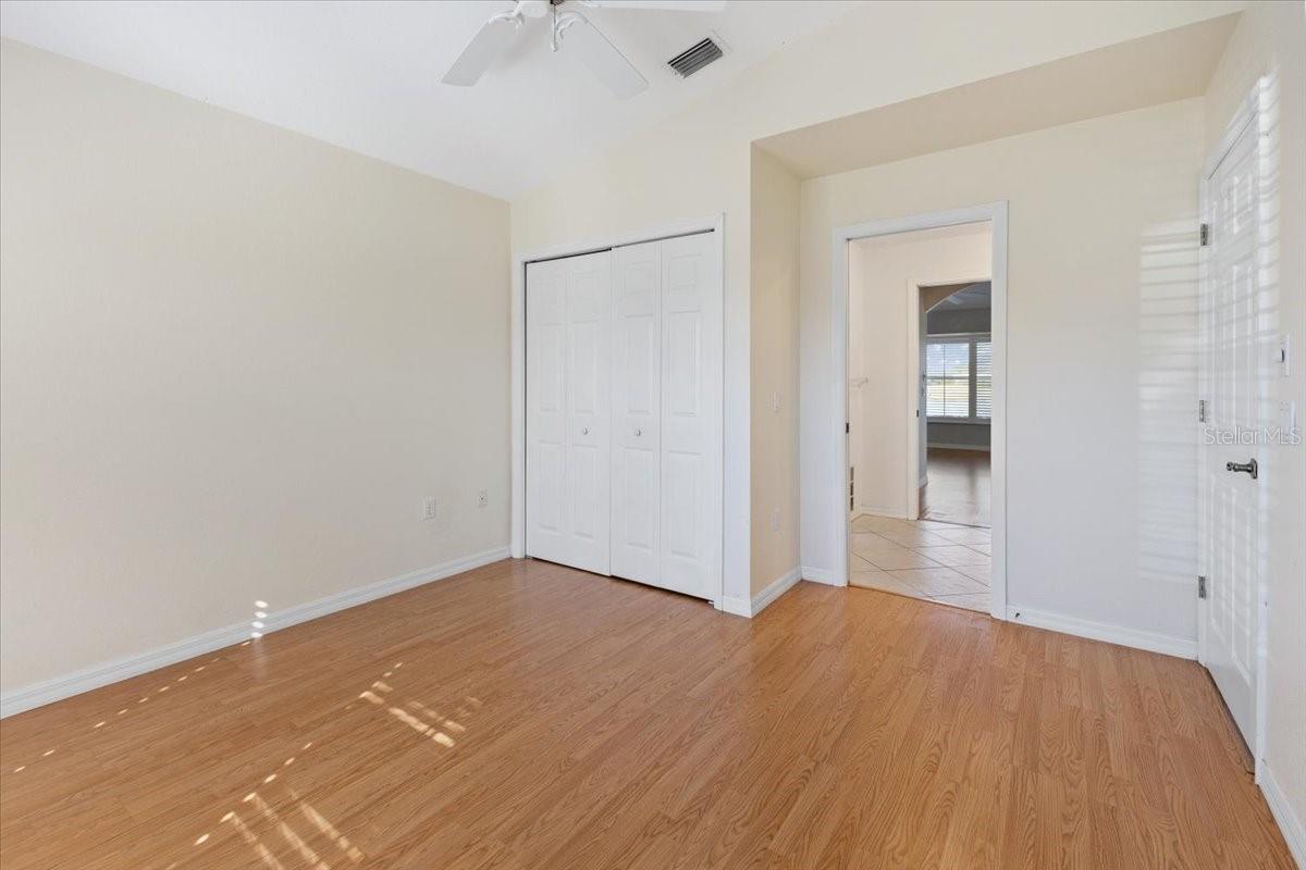 8596 LAKESIDE DR, ENGLEWOOD, FL, 34224