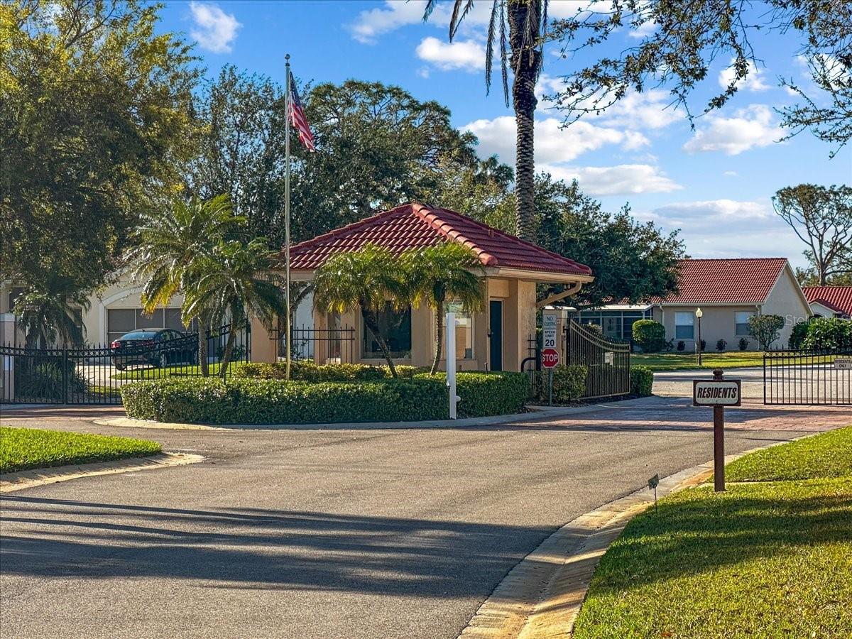 8596 LAKESIDE DR, ENGLEWOOD, FL, 34224